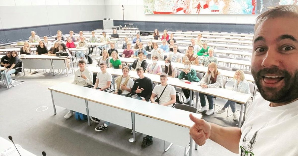 15 Juni 2022 Hamelner Albert Einstein Gymnasium Johannes Schraps 15 juni 2022 hamelner albert einstein gymnasium johannes schraps
